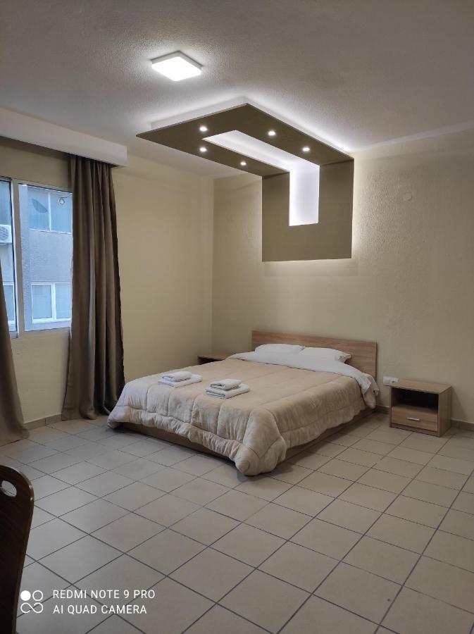 Ladadika New 4