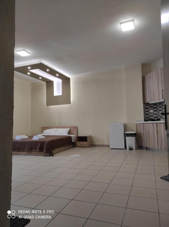 Ladadika New 4
